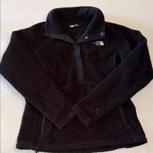 The North Face Womens Black Fleece Pullover, size Medium